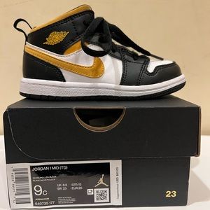 Jordan 1 Mid - Size 9C
